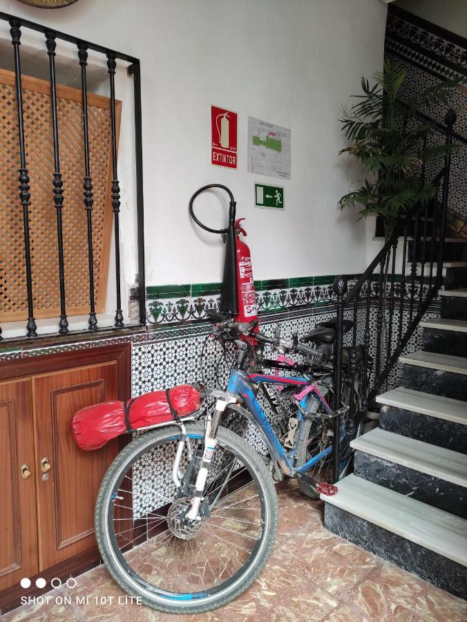 Pension Los Arcos กอร์โดบา ภายนอก รูปภาพ