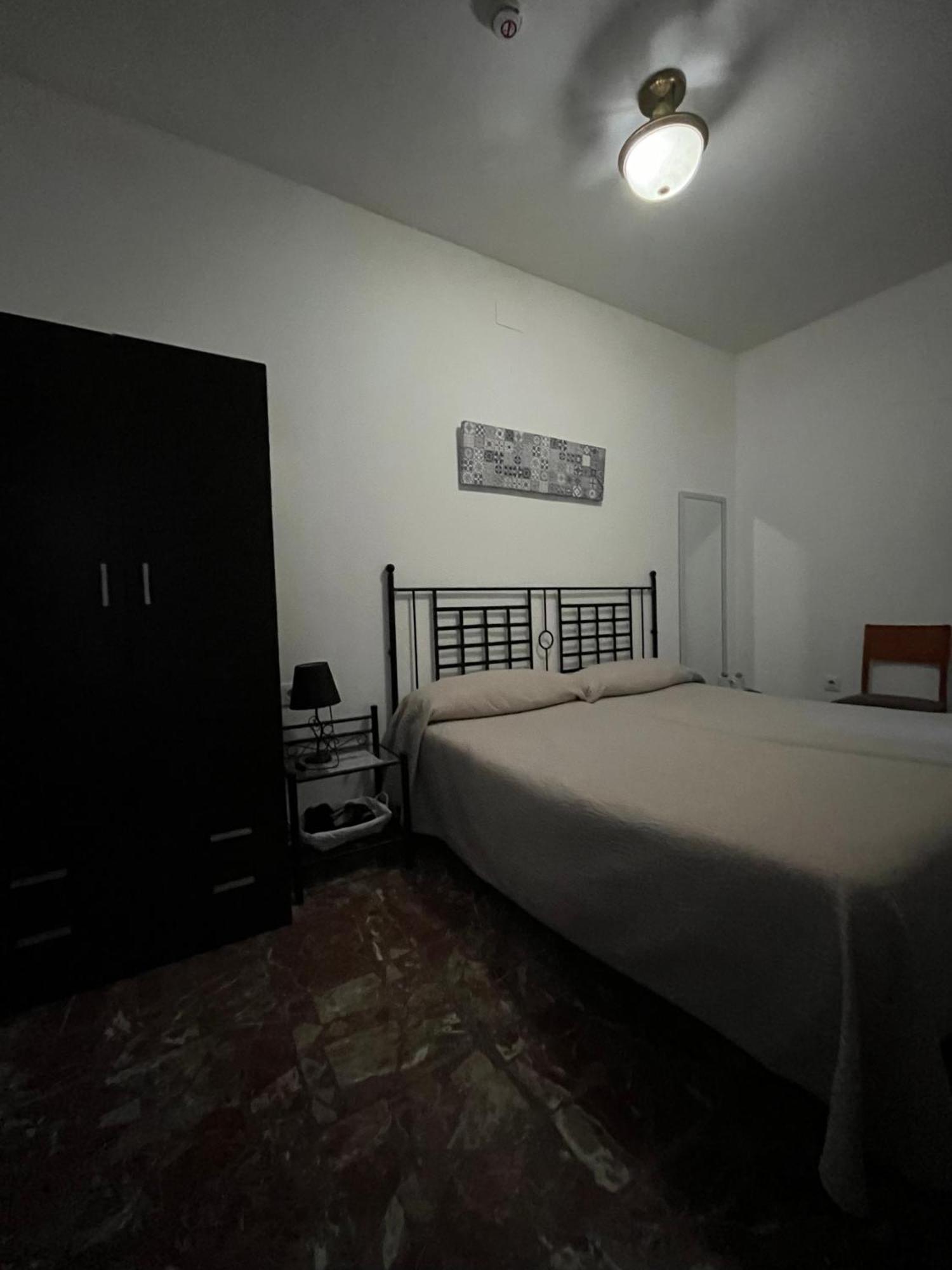 Pension Los Arcos กอร์โดบา ภายนอก รูปภาพ