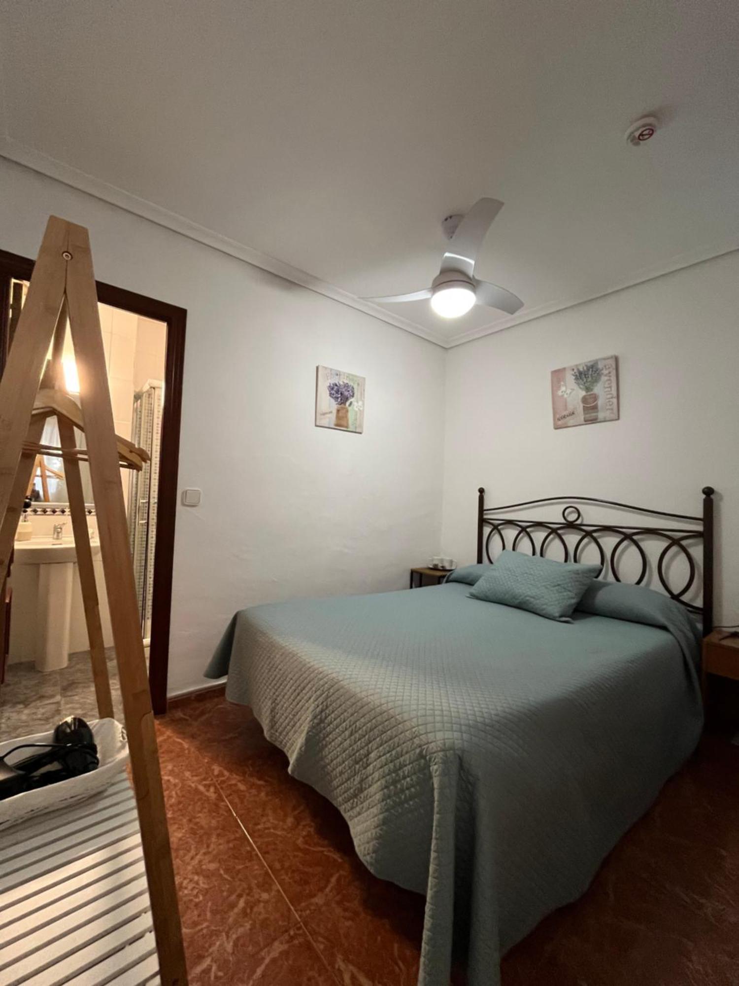 Pension Los Arcos กอร์โดบา ภายนอก รูปภาพ