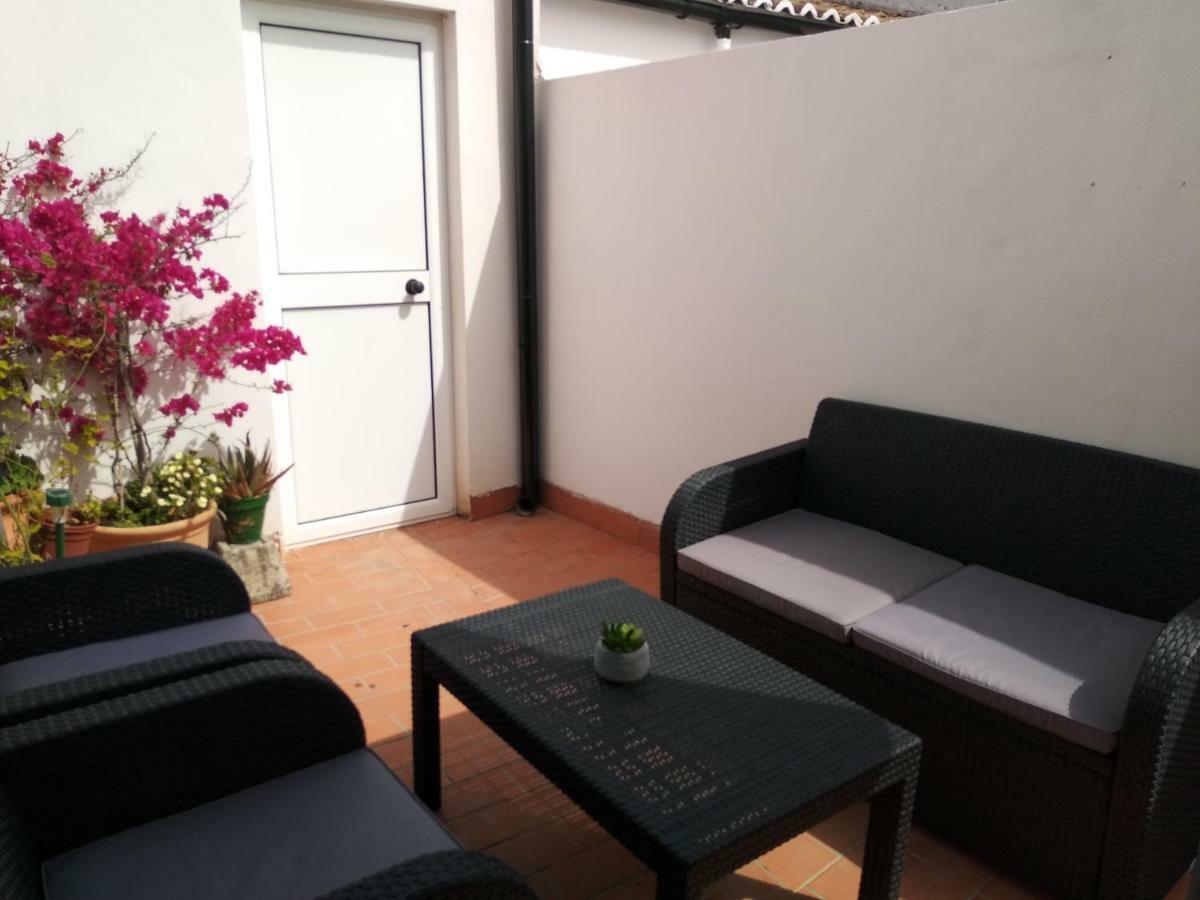 Pension Los Arcos กอร์โดบา ภายนอก รูปภาพ