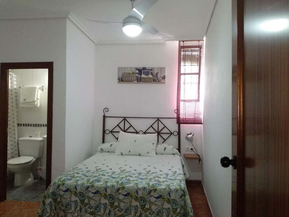 Pension Los Arcos กอร์โดบา ภายนอก รูปภาพ